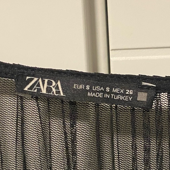 ⚫️ Zara ⚫️ pleated mesh dress - size small - Picture 6 of 6